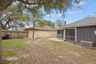 9306 Crescent Moon Dr, Houston, TX 77064 - Photo 26