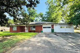 2721 Beaumont Ave, Liberty, TX 77575 - Photo 2