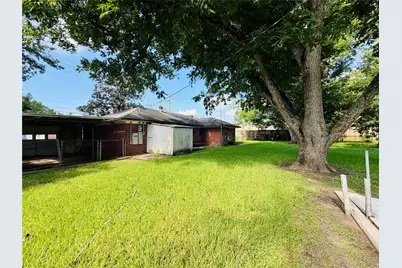 2721 Beaumont Avenue, Liberty, TX 77575 - Photo 18