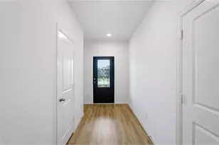 418 Monarch Trl, Huntsville, TX 77320 - Photo 8