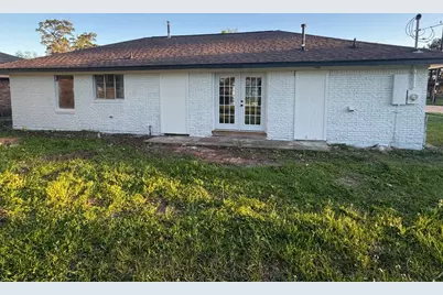 9001 Chatwood Drive, Houston, TX 77078 - Photo 10