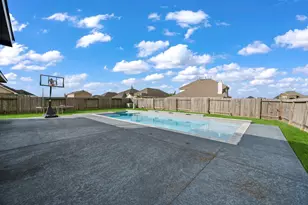 202 San Marcos Dr, Baytown, TX 77523 - Photo 34