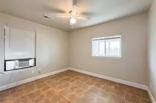8321 Leander St, Houston, TX 77012 - Photo 8