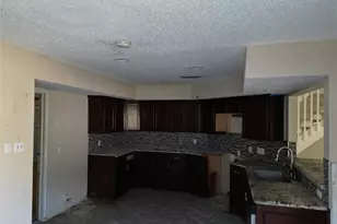 12314 Ashling Dr, Houston, TX 77477 - Photo 8
