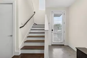 1817 Crockett St, Houston, TX 77007 - Photo 8