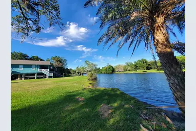 2725 49th Street, Dickinson, TX 77539 - Photo 12