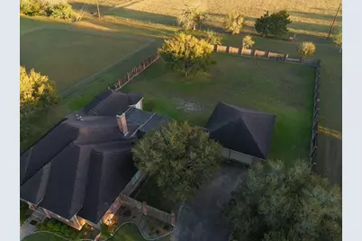 604 Texas Avenue, Shiner, TX 77984 - Photo 28