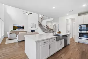 208 Peninsula Pt Dr, Montgomery, TX 77356 - Photo 16