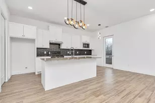5616 Savyon Dr, Houston, TX 77091 - Photo 4