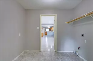 9907 Golden Glen Dr, Houston, TX 77099 - Photo 14