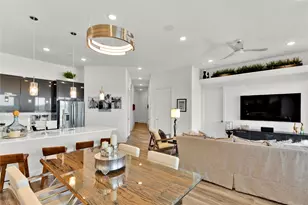 199 Waterpoint Ct, Conroe, TX 77356 - Photo 10