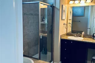 1049 W 22nd St, Houston, TX 77008 - Photo 12