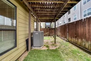 1335 Studer St, Houston, TX 77007 - Photo 32