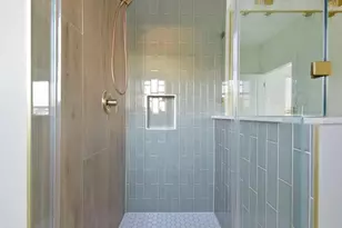 6417 Eastland St, Houston, TX 77028 - Photo 20