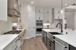 8604 Trinity Pnes Ct, Montgomery, TX 77316 - Photo 14