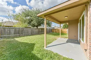 21611 Champagne Dr W, Porter, TX 77365 - Photo 40