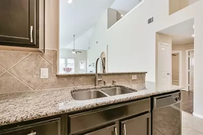 21611 Champagne Drive W, Porter, TX 77365 - Photo 14