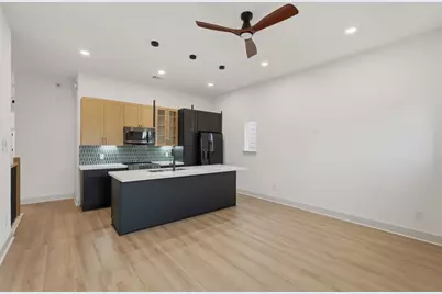 9819 Turnbow Street #D, Houston, TX 77029 - Photo 8