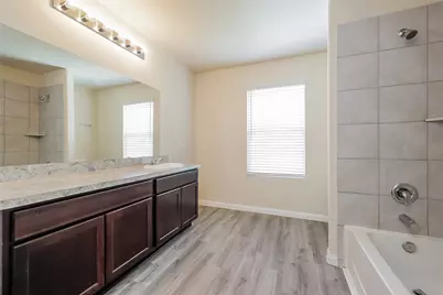 4203 Silver Ranch Road, Houston, TX 77014 - Photo 12