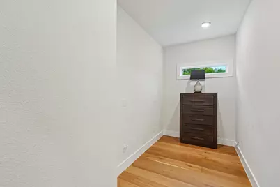 920 Muncie Avenue, Dallas, TX 75212 - Photo 12