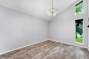 1502 20th Ave N, Texas City, TX 77590 - Photo 6