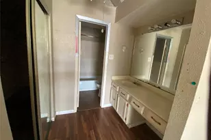 10555 Turtlewood Ct, Houston, TX 77072 - Photo 6