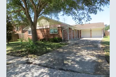 1602 Bellaire Boulevard, Alvin, TX 77511 - Photo 1