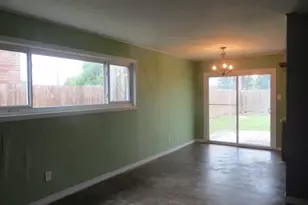 1602 Bellaire Blvd, Alvin, TX 77511 - Photo 4