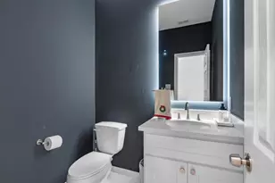 8407 James Franklin St, Houston, TX 77088 - Photo 16