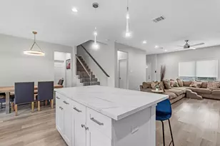 8407 James Franklin St, Houston, TX 77088 - Photo 2