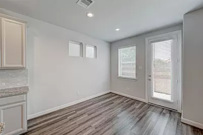 9905 Brickhouse Drive, Houston, TX 77080 - Photo 10