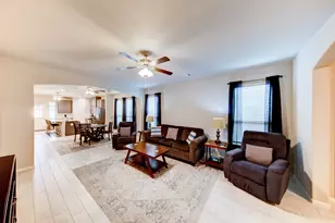 320 Emerald Thicket Ln, Houston, TX 77336 - Photo 4
