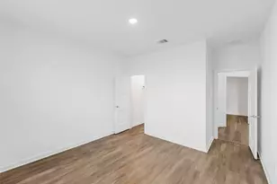 387 Westlake Terrace Dr, Conroe, TX 77304 - Photo 4