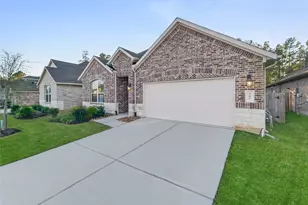 387 Westlake Terrace Dr, Conroe, TX 77304 - Photo 2