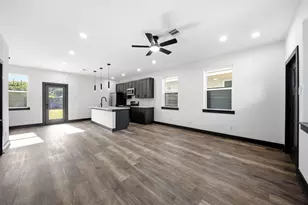 7818 Hanfro Ln, Houston, TX 77088 - Photo 14