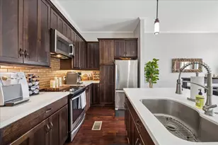 216 20th St, Galveston, TX 77550 - Photo 12