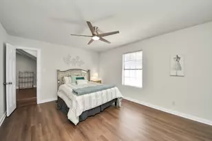 1114 W Cottage St, Houston, TX 77009 - Photo 32