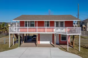 16618 Jean Lafitte Rd, Jamaica Beach, TX 77554 - Photo 2