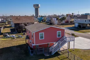 16618 Jean Lafitte Rd, Jamaica Beach, TX 77554 - Photo 4