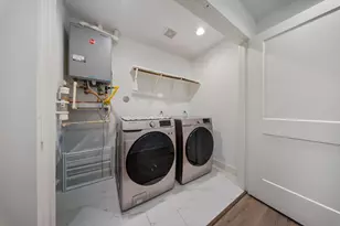 9 Super St, Houston, TX 77011 - Photo 16