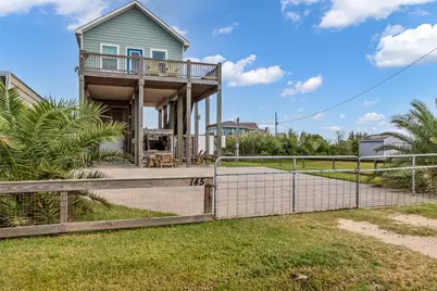 145 Jewel Drive, Port Bolivar, TX 77650 - Photo 4