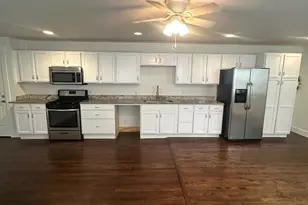 626 W 10th St, Dallas, TX 75208 - Photo 10