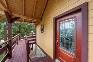 8 Sunny Hill Dr, Huntsville, TX 77340 - Photo 4