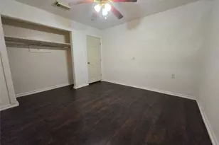 9621 Sweetwater Ln, Houston, TX 77037 - Photo 12