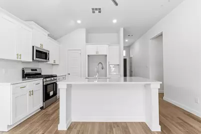 13206 Hayden Peak Drive, Iowa Colony, TX 77583 - Photo 6
