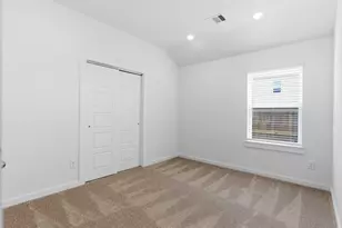 13206 Hayden Peak Dr, Iowa Colony, TX 77583 - Photo 16