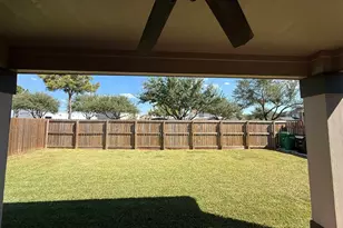 15419 Liberty Falls Ct, Houston, TX 77049 - Photo 18