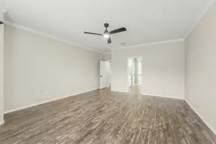 15730 Lake Loop Dr, Cypress, TX 77433 - Photo 24