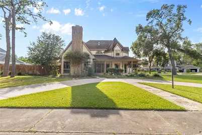 600 Nottingham Lane, Dickinson, TX 77539 - Photo 1