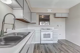 2952 Meadowgrass Ln, Houston, TX 77082 - Photo 12